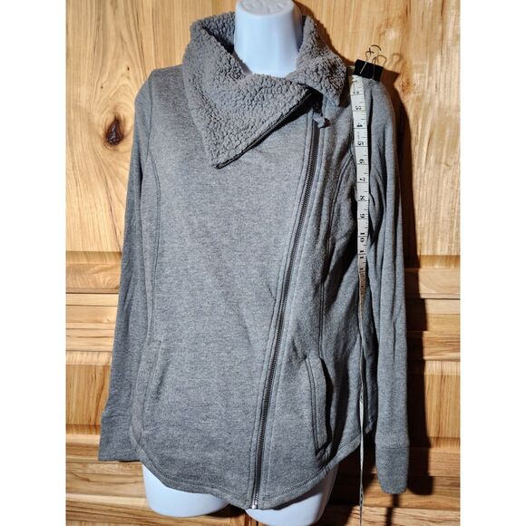 Maurices Asymmetrical Zip Top – Women’s Medium – Sherpa Collar – Gray - Picture 3 of 6
